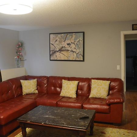 Aasra Home Kelowna Luaran gambar