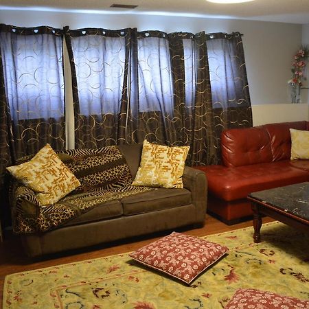 Aasra Home Kelowna Luaran gambar