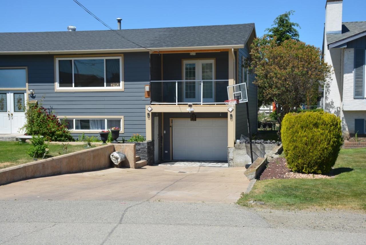 Aasra Home Kelowna Luaran gambar