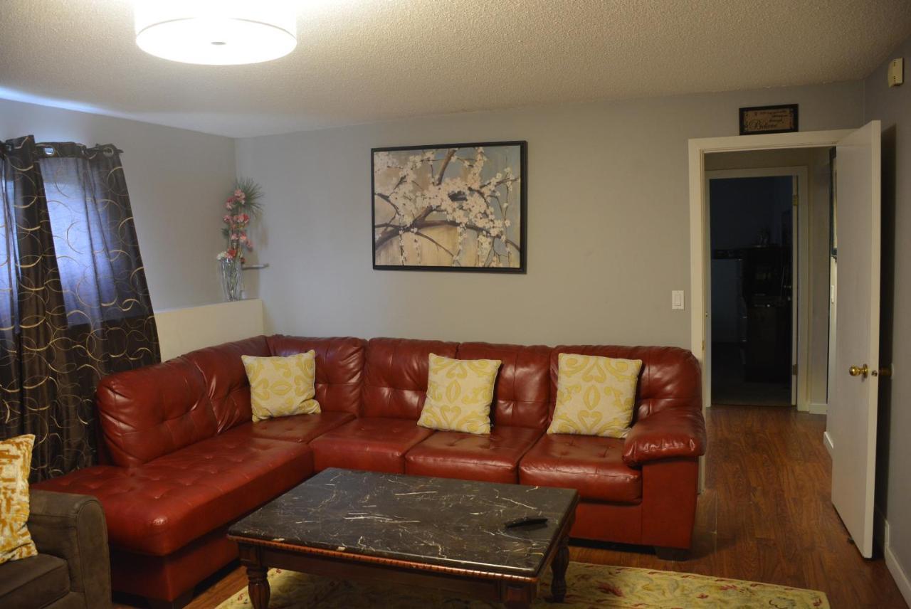 Aasra Home Kelowna Luaran gambar