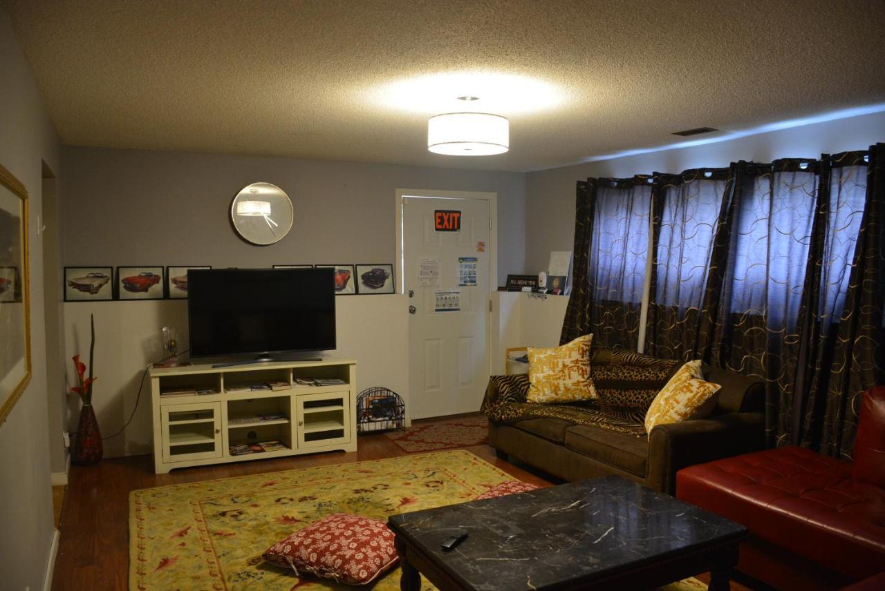 Aasra Home Kelowna Luaran gambar