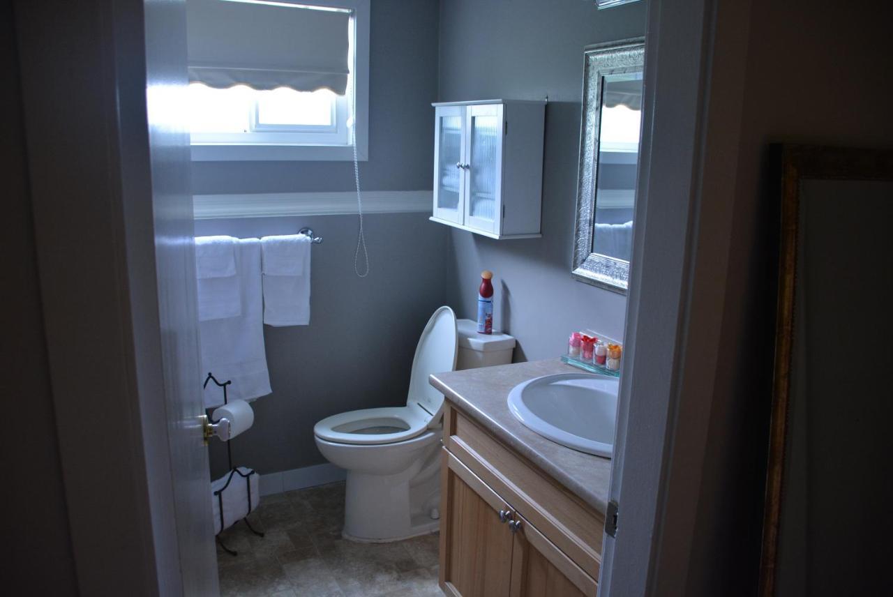 Aasra Home Kelowna Luaran gambar